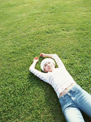 「覆面調査員としてのバイトの魅力と始め方｜自由な時間で副収入を得る方法」